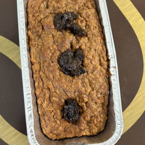 Bolo Funcional de Banana com Ameixa e Quinoa (sem glúten e lactose)